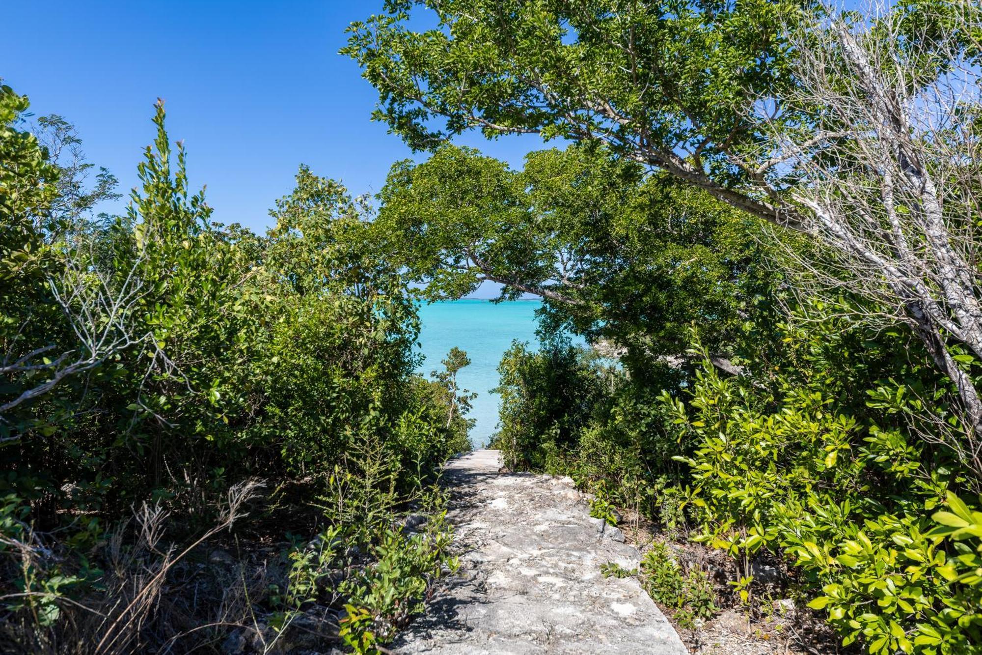 Waterside Home, Shaded Whirlpool Spa, Outdoor Dining, Smart Tv, Amazon Prime Five Cays Settlement 外观 照片
