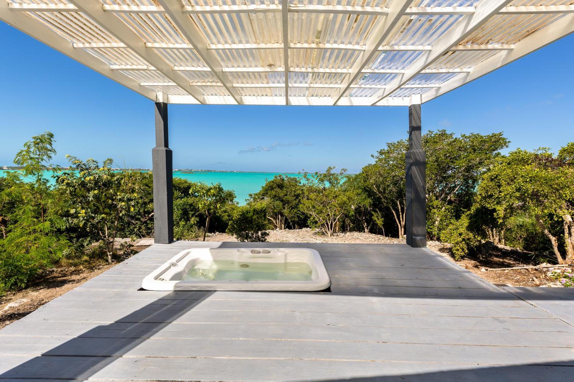 Waterside Home, Shaded Whirlpool Spa, Outdoor Dining, Smart Tv, Amazon Prime Five Cays Settlement 外观 照片